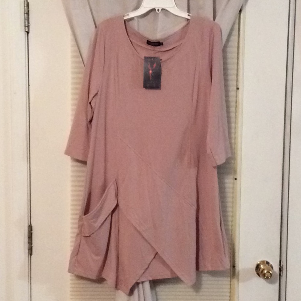 NWT  Reborn tunic XL dusty rose. Pocket